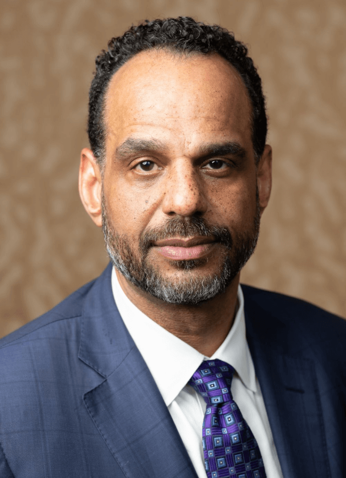 Lic. Edward Hubbard