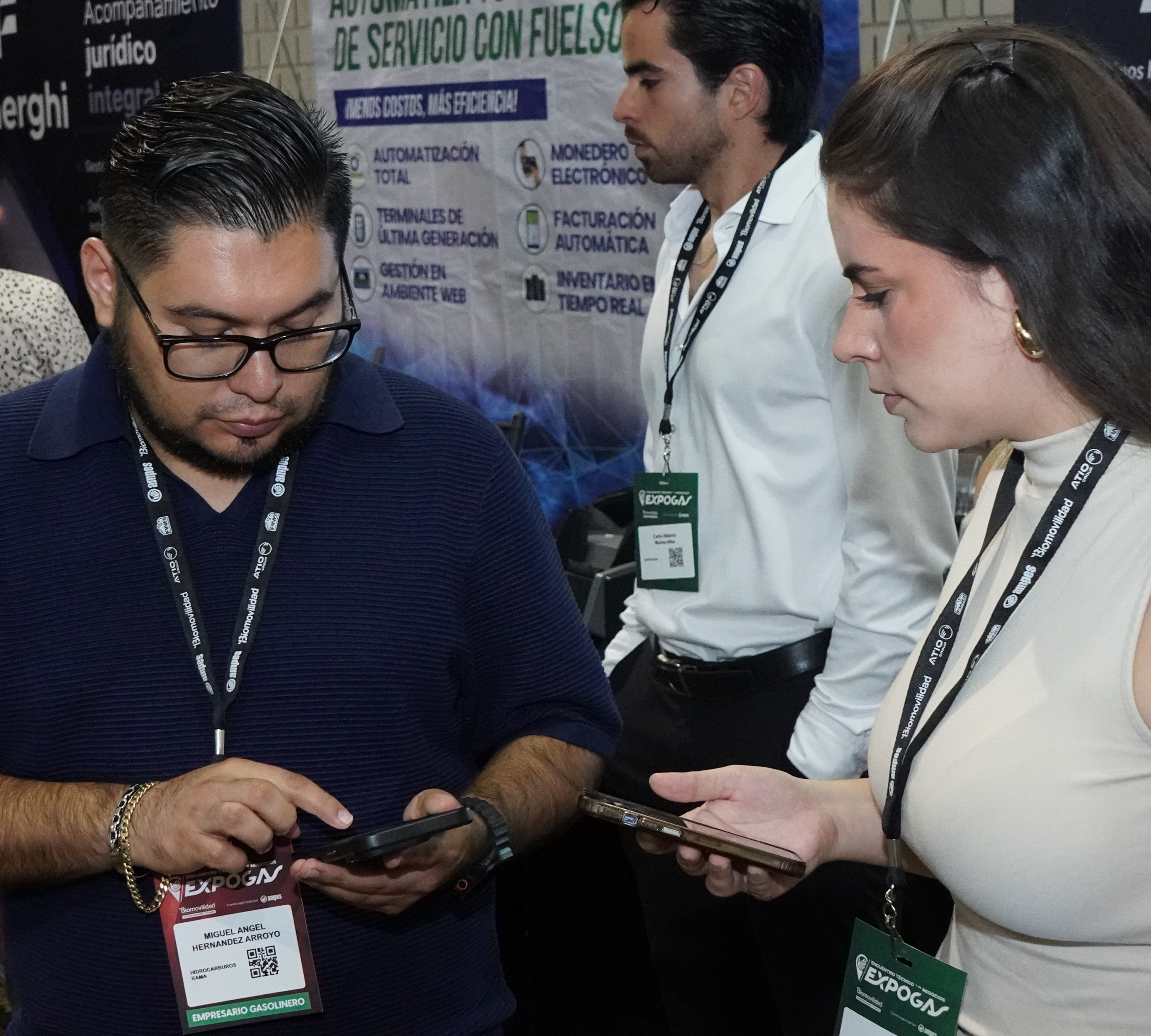 Usuario registrándose en la app